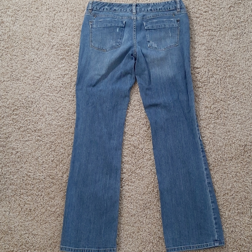 Ladies Jeans - Picture 2 of 5